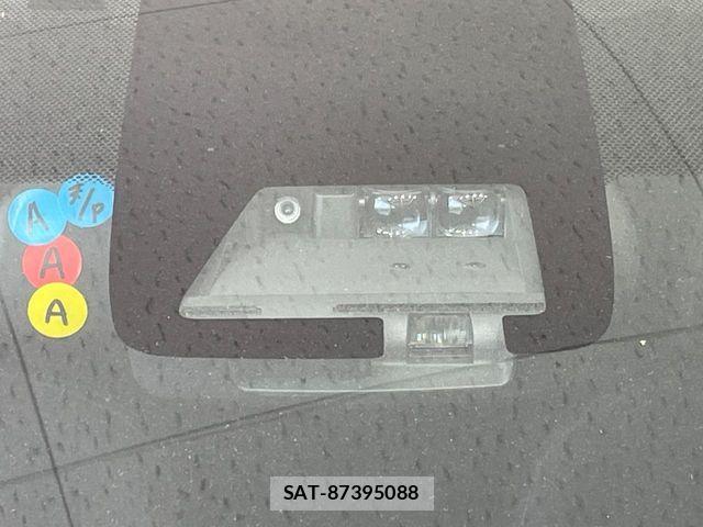 Toyota AQUA 2019-03 8157927-5