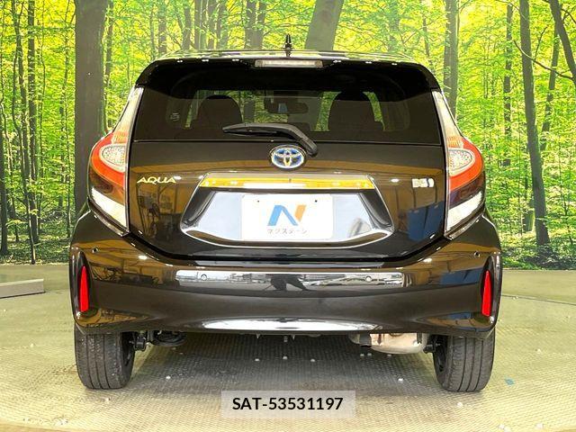 Toyota AQUA 2019-10 8157929-15