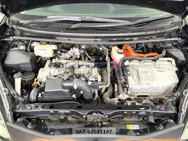 Toyota AQUA 2019-10 8157929-18