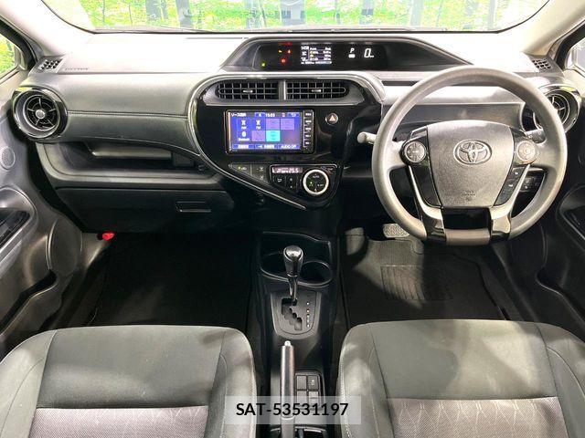 Toyota AQUA 2019-10 8157929-1