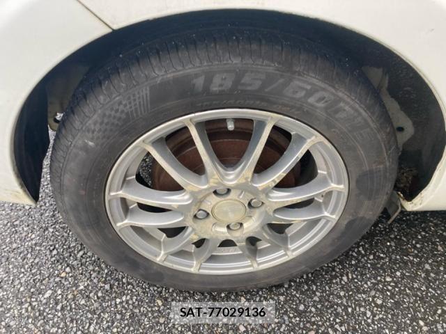 Toyota AQUA 2012-09 8206317-10