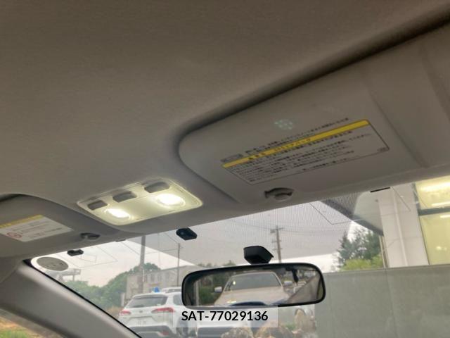 Toyota AQUA 2012-09 8206317-19