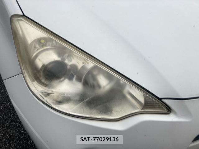 Toyota AQUA 2012-09 8206317-3