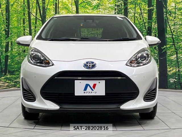 Toyota AQUA 2019-04 8206257-13
