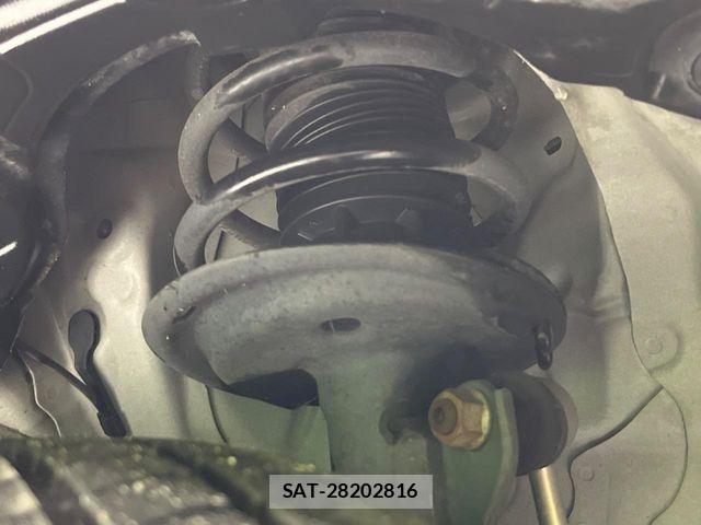 Toyota AQUA 2019-04 8206257-19