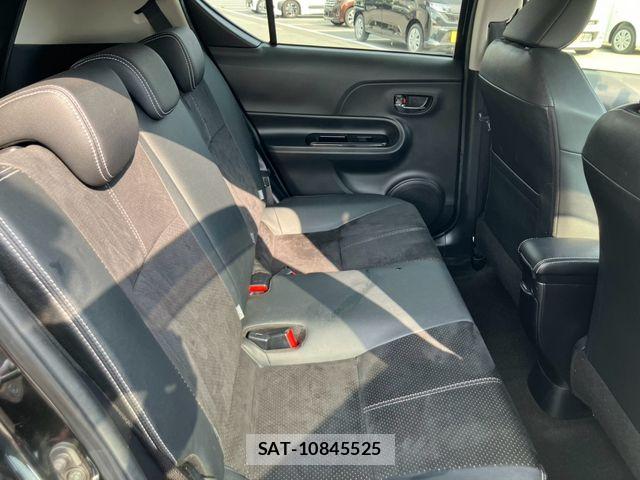 Toyota AQUA 2016-03 8206276-11