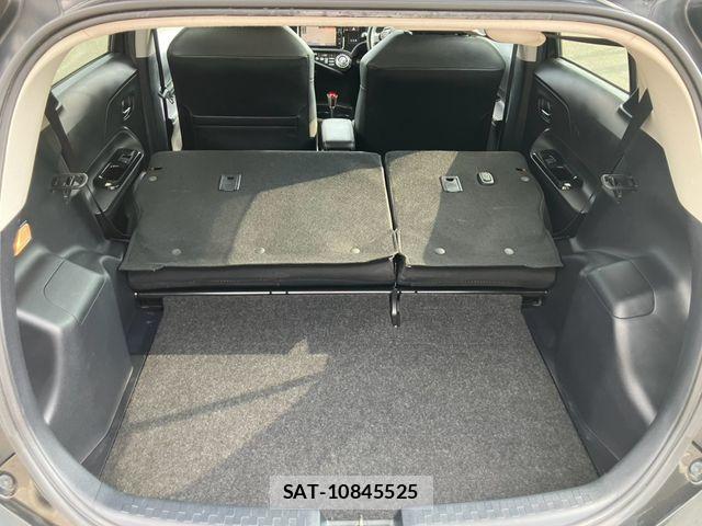 Toyota AQUA 2016-03 8206276-15
