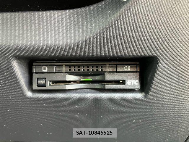 Toyota AQUA 2016-03 8206276-22