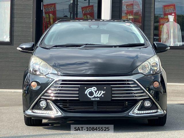 Toyota AQUA 2016-03 8206276-2