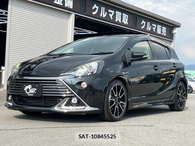 Toyota AQUA 2016-03 8206276-8
