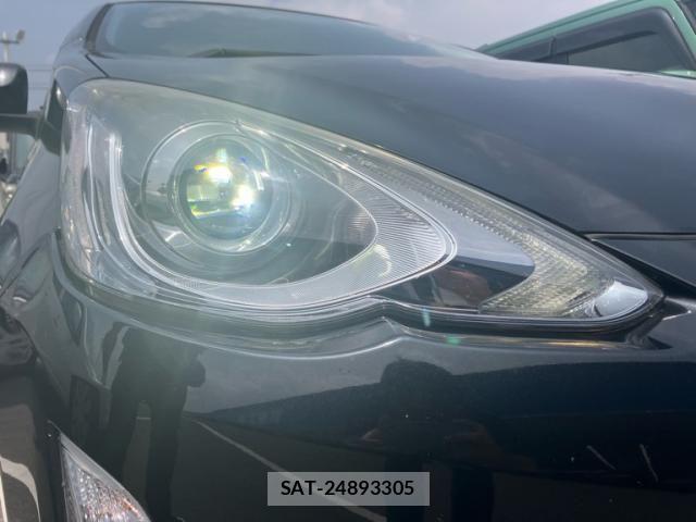Toyota AQUA 2015-08 8206296-6