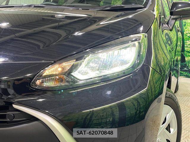 Toyota AQUA 2025-02 8206247-12