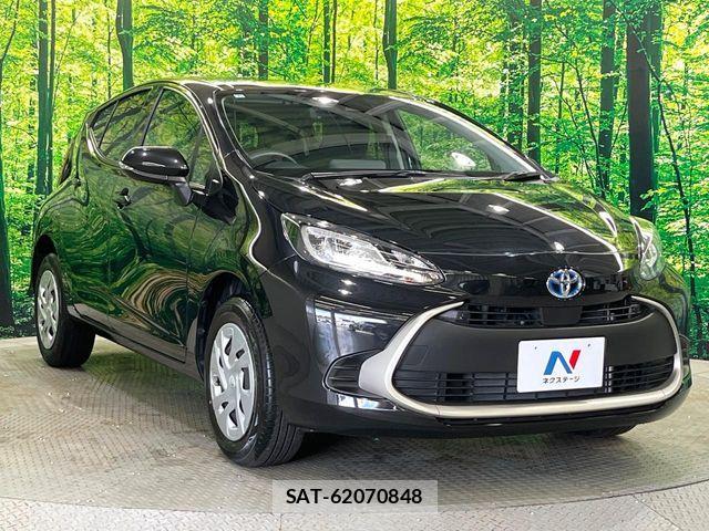 Toyota AQUA 2025-02 8206247-16