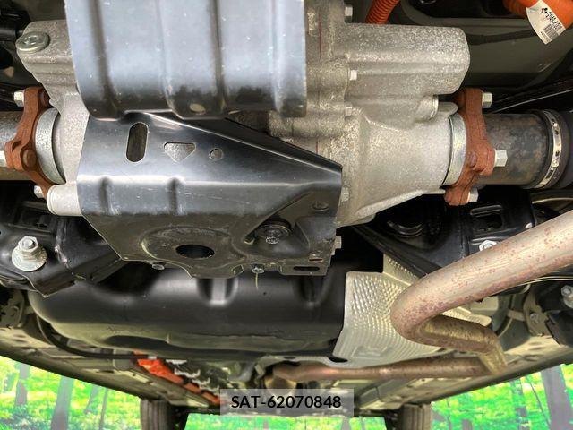 Toyota AQUA 2025-02 8206247-19