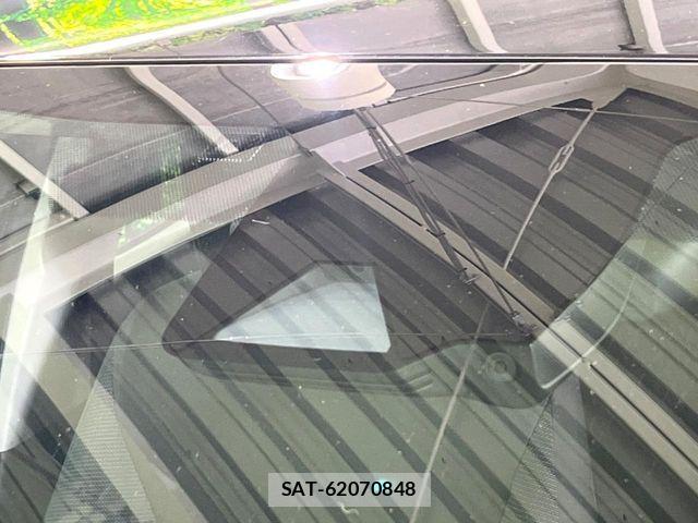 Toyota AQUA 2025-02 8206247-4