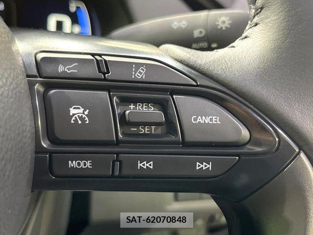 Toyota AQUA 2025-02 8206247-5
