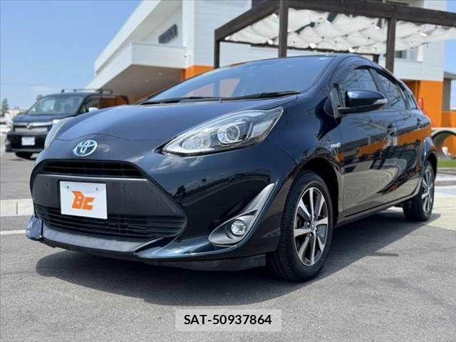 Toyota AQUA 2019-02 8206265-9