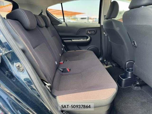 Toyota AQUA 2019-02 8206265-18