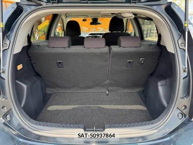 Toyota AQUA 2019-02 8206265-19