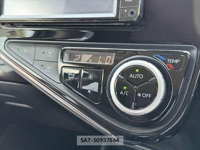Toyota AQUA 2019-02 8206265-26