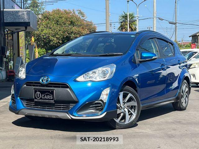 Toyota AQUA 2016-03 8206293-0