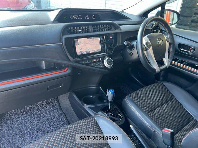 Toyota AQUA 2016-03 8206293-12