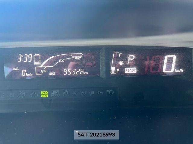 Toyota AQUA 2016-03 8206293-13