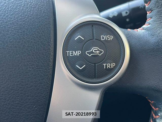 Toyota AQUA 2016-03 8206293-21
