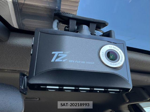 Toyota AQUA 2016-03 8206293-26