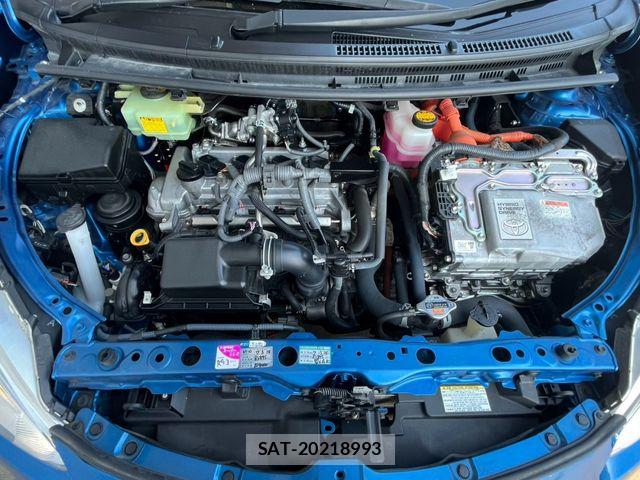 Toyota AQUA 2016-03 8206293-29
