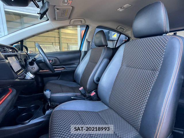 Toyota AQUA 2016-03 8206293-6
