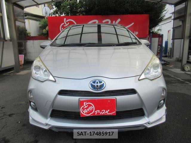 Toyota AQUA 2013-07 8206307-10