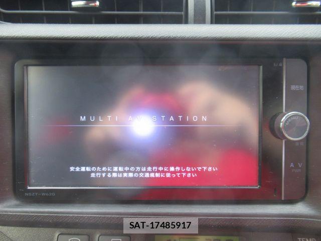 Toyota AQUA 2013-07 8206307-20