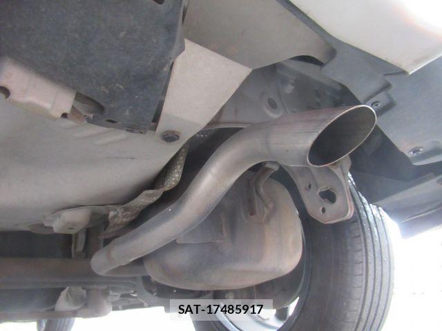 Toyota AQUA 2013-07 8206307-29