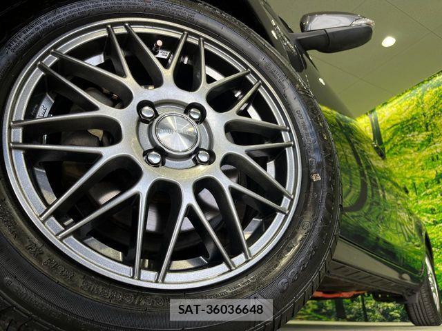 Toyota AQUA 2013-12 8206303-12