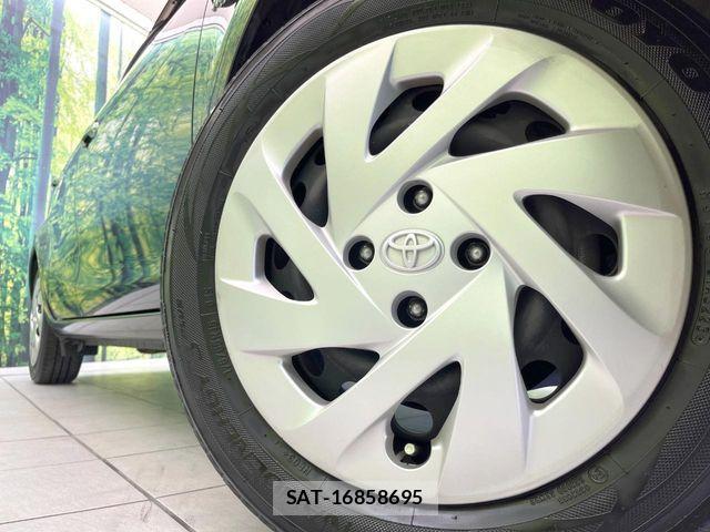 Toyota AQUA 2016-09 8206283-12