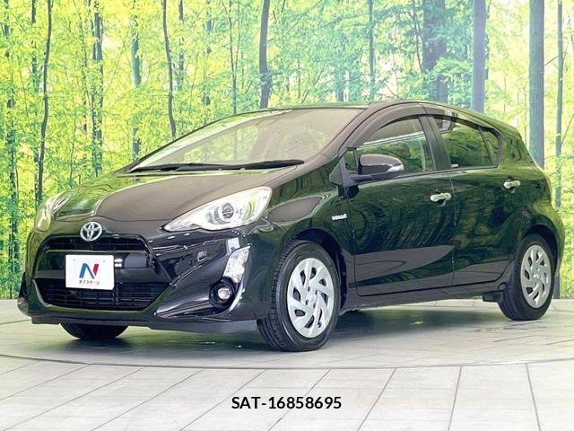 Toyota AQUA 2016-09 8206283-13