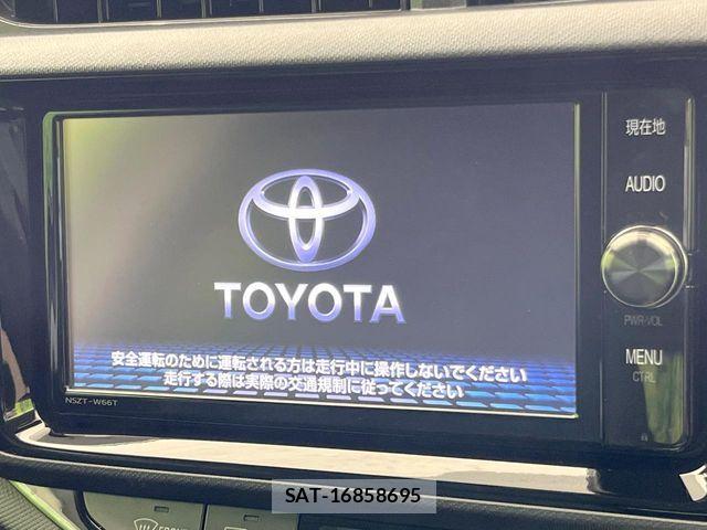 Toyota AQUA 2016-09 8206283-2