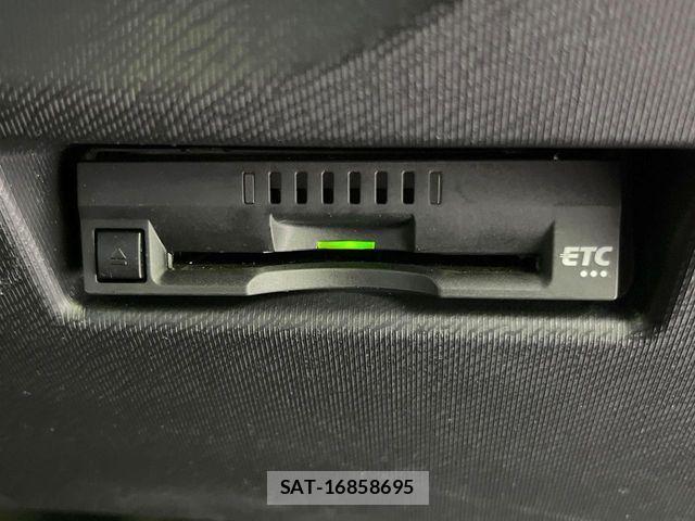 Toyota AQUA 2016-09 8206283-6