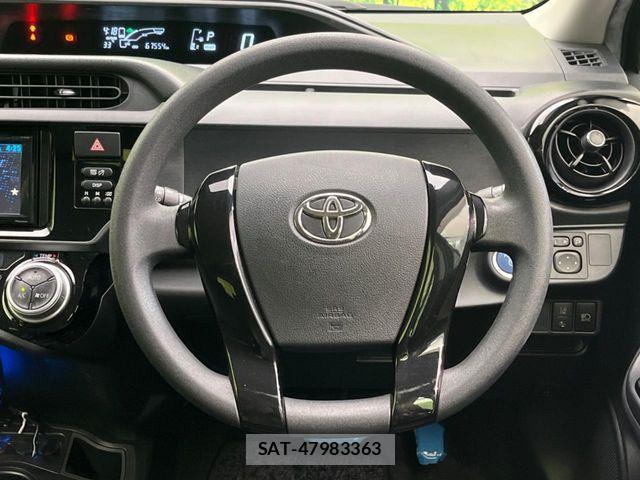 Toyota AQUA 2016-07 8206274-10
