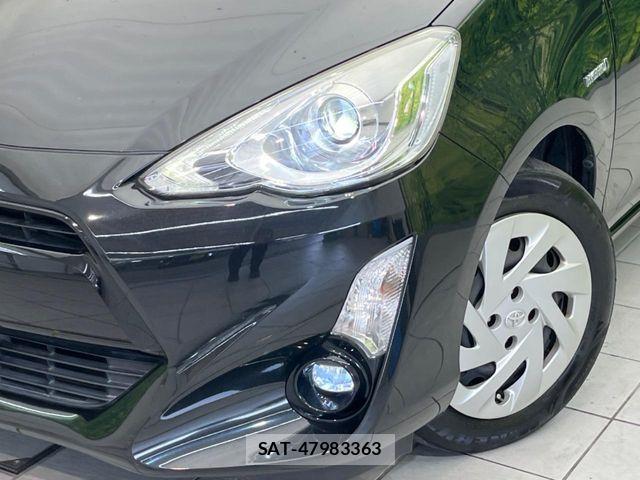 Toyota AQUA 2016-07 8206274-11
