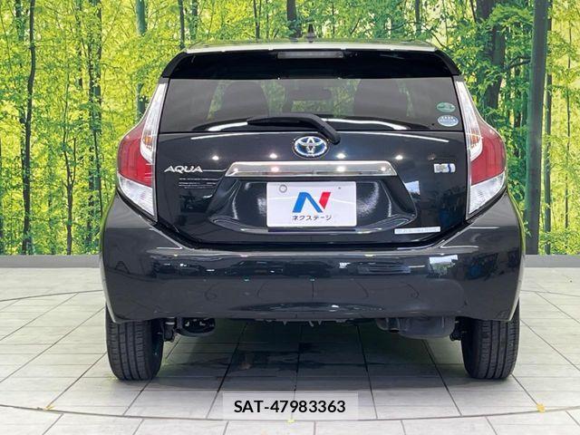 Toyota AQUA 2016-07 8206274-14