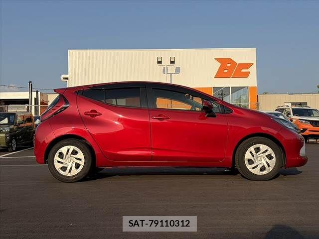 Toyota AQUA 2021-07 8206259-10