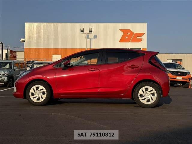 Toyota AQUA 2021-07 8206259-11