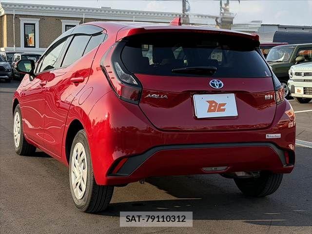 Toyota AQUA 2021-07 8206259-12