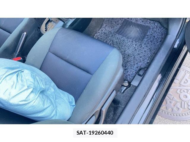Toyota AQUA 2015-11 8206315-5