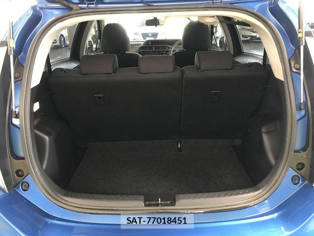 Toyota AQUA 2015-07 8206286-10