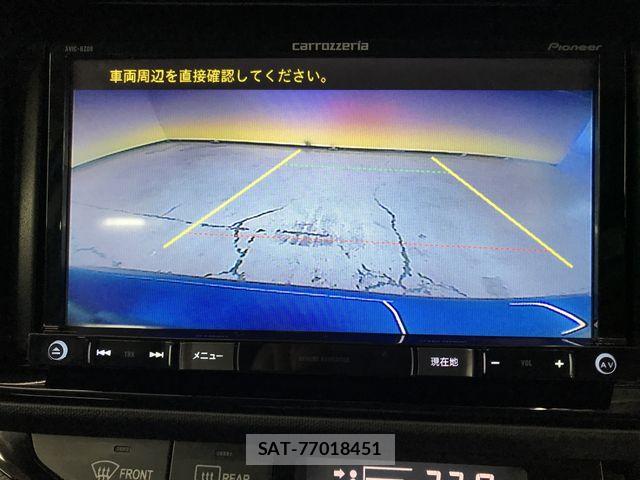 Toyota AQUA 2015-07 8206286-13