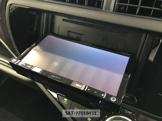 Toyota AQUA 2015-07 8206286-14