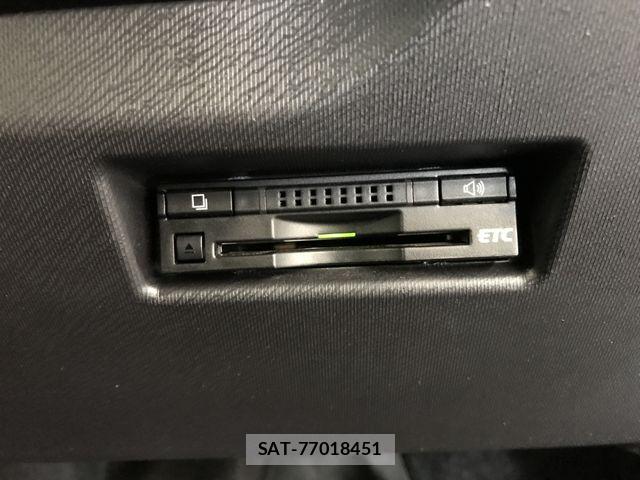 Toyota AQUA 2015-07 8206286-19